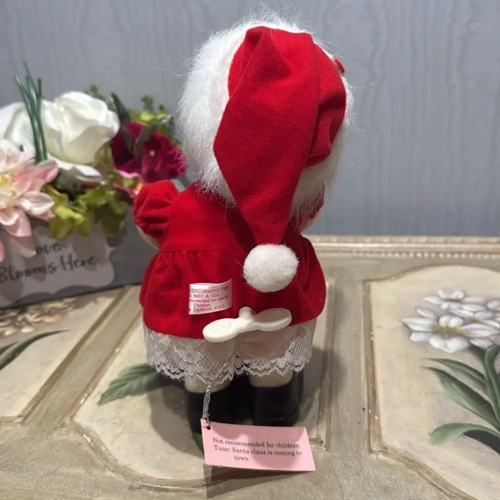 Vintage Cuddle Kidz Animated Musical Christmas Doll List Wind Up